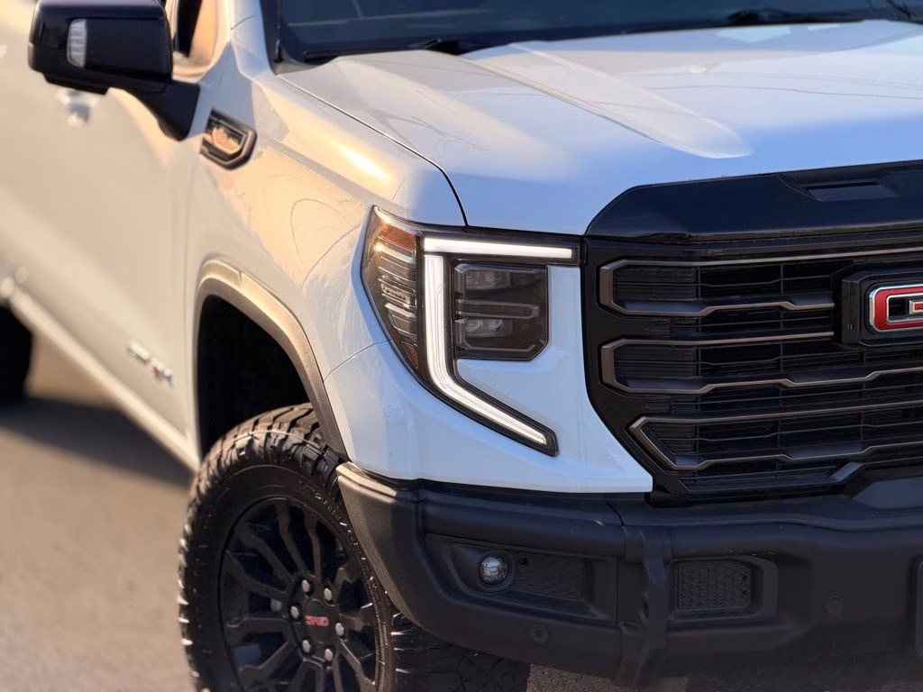 2023 Summit White GMC Sierra AT4X 4X4 Truck