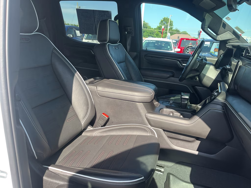 2023 Summit White GMC Sierra AT4X 4X4 Truck