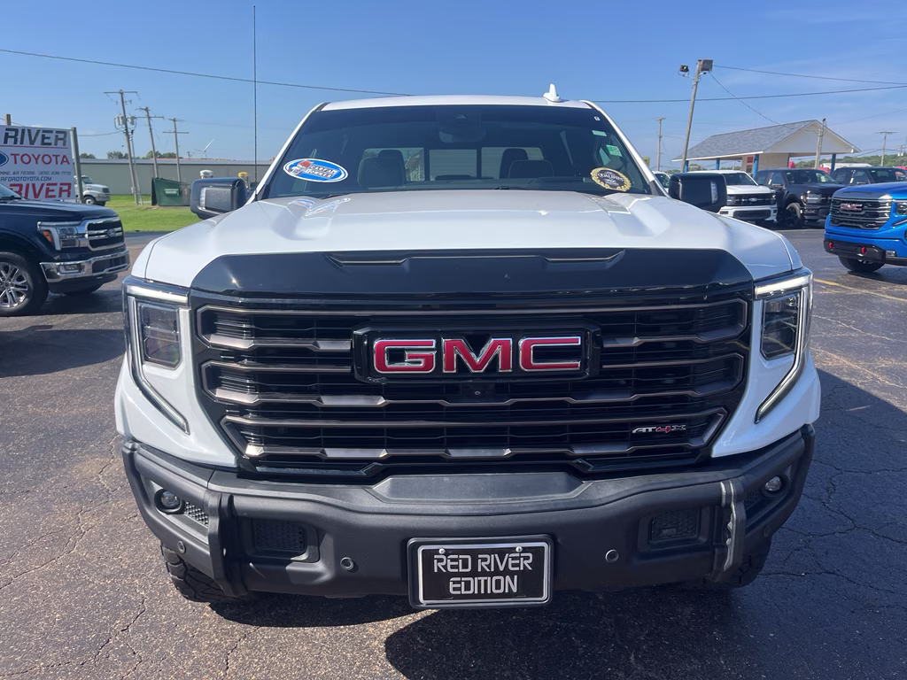 2023 Summit White GMC Sierra AT4X 4X4 Truck