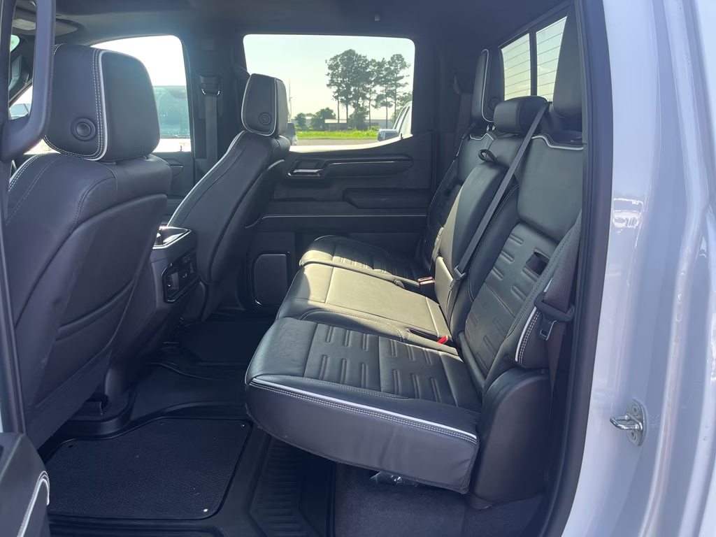 2023 Summit White GMC Sierra AT4X 4X4 Truck