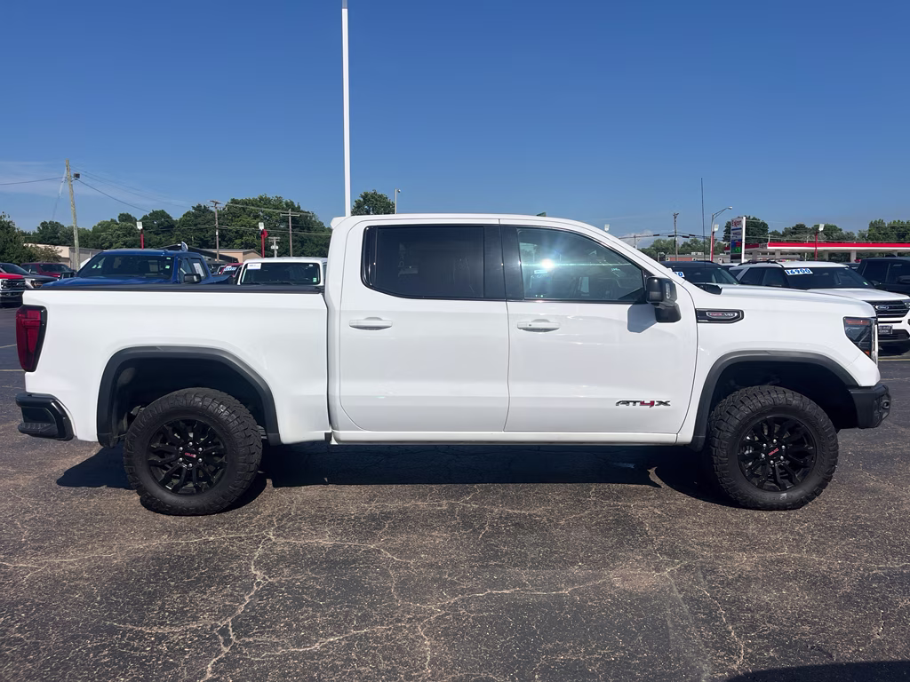 2023 Summit White GMC Sierra AT4X 4X4 Truck