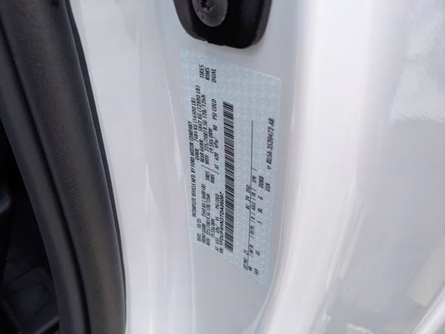 2026 Oxford White Ford Super Duty F-450 DRW XL 4X4 Chassis