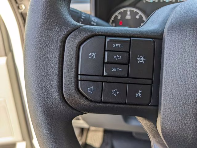 2026 Oxford White Ford Super Duty F-450 DRW XL 4X4 Chassis