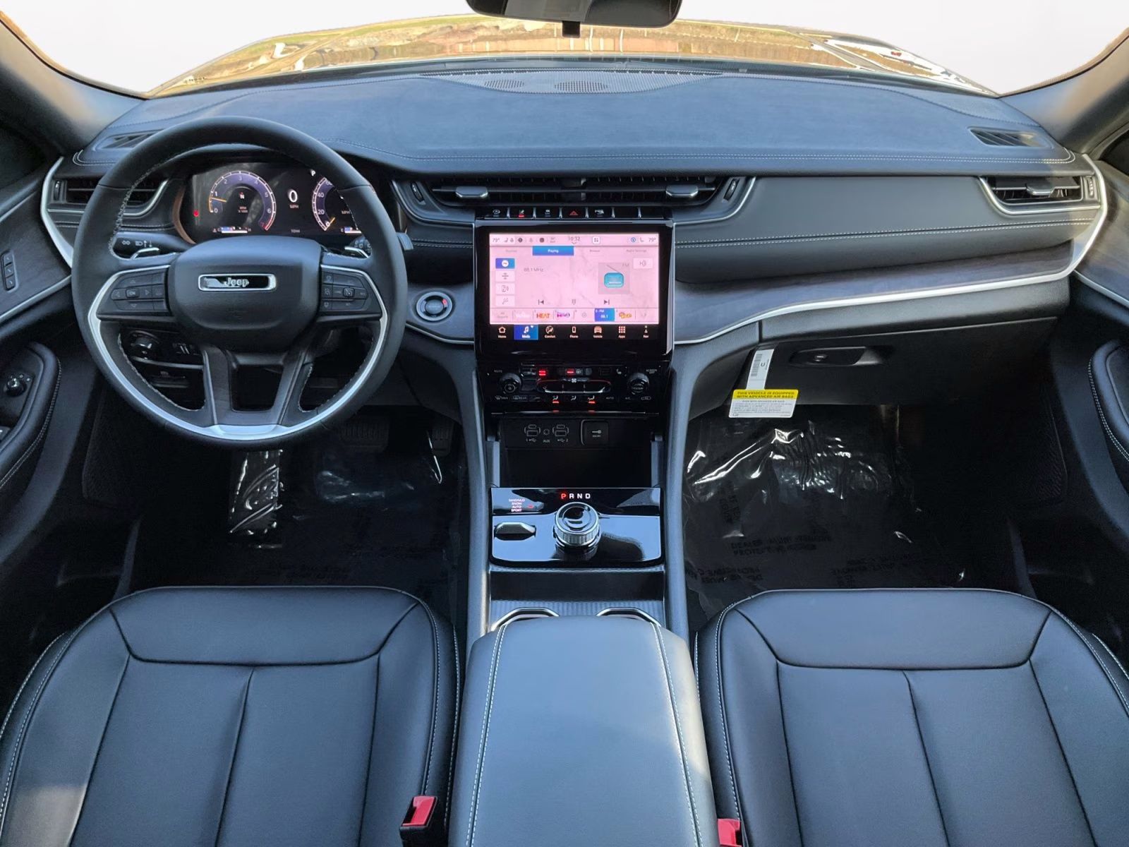 2025 Baltic Gray Metallic Clearcoat Jeep Grand Cherokee Limited 4X4 SUV