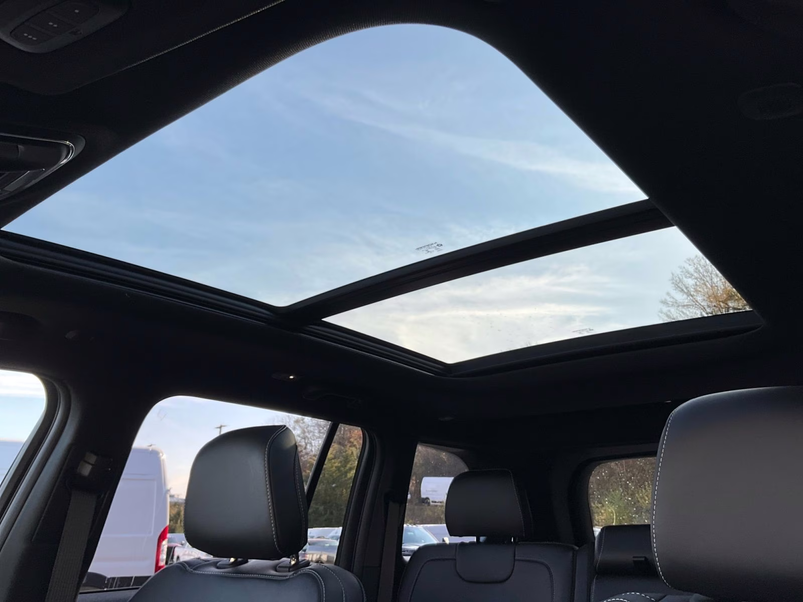 2025 Baltic Gray Metallic Clearcoat Jeep Grand Cherokee Limited 4X4 SUV