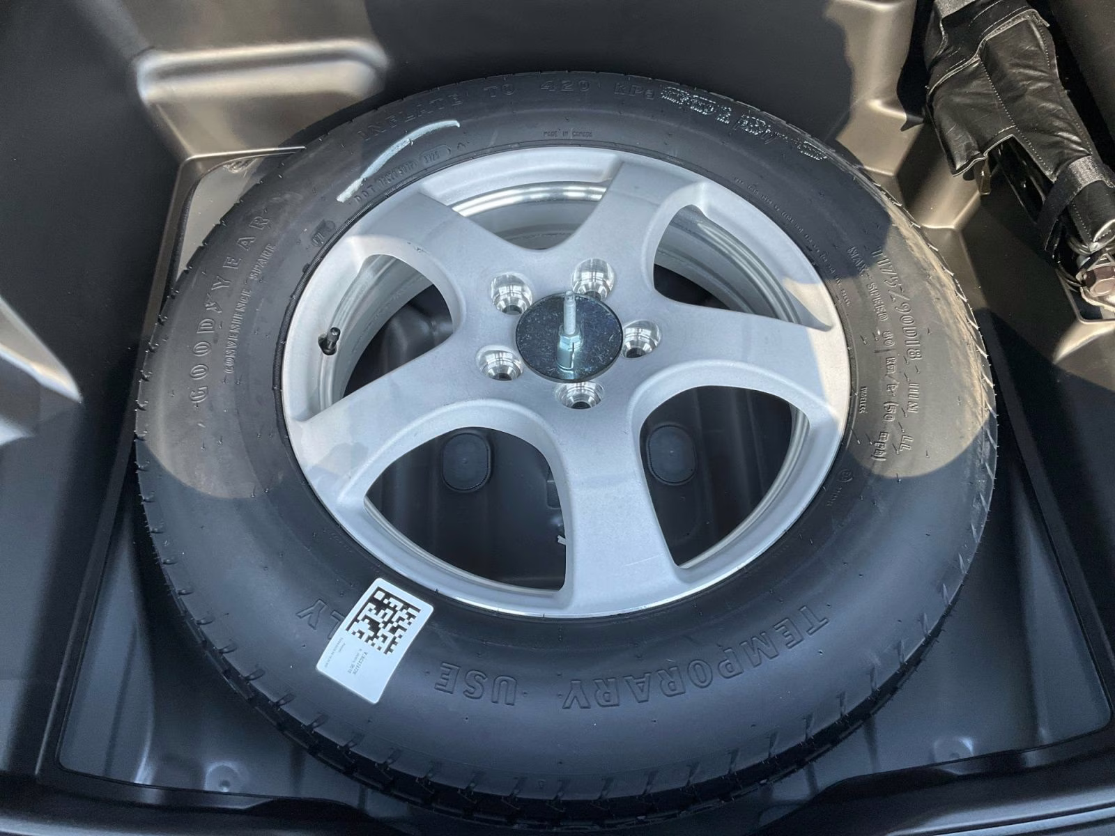 2025 Baltic Gray Metallic Clearcoat Jeep Grand Cherokee Limited 4X4 SUV