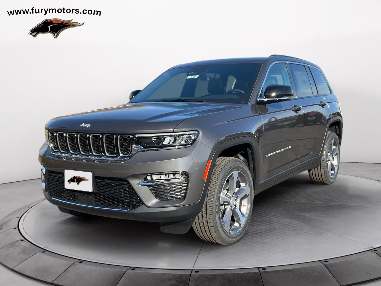 2025 Baltic Gray Metallic Clearcoat Jeep Grand Cherokee Limited 4X4 SUV