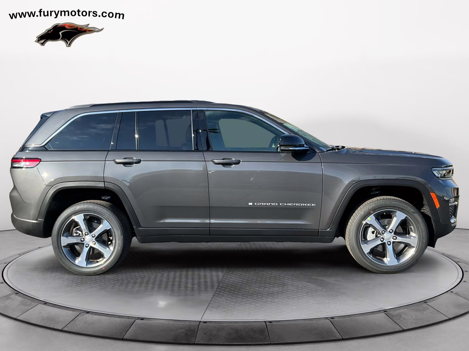 2025 Baltic Gray Metallic Clearcoat Jeep Grand Cherokee Limited 4X4 SUV