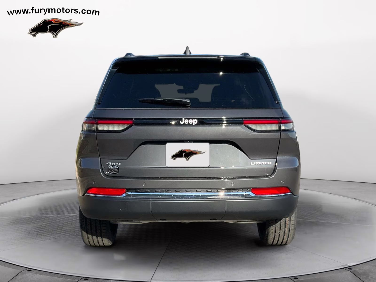 2025 Baltic Gray Metallic Clearcoat Jeep Grand Cherokee Limited 4X4 SUV