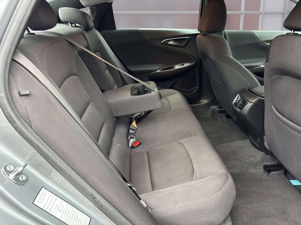 2024 Sterling Gray Metallic Chevrolet Malibu LT FWD Sedan
