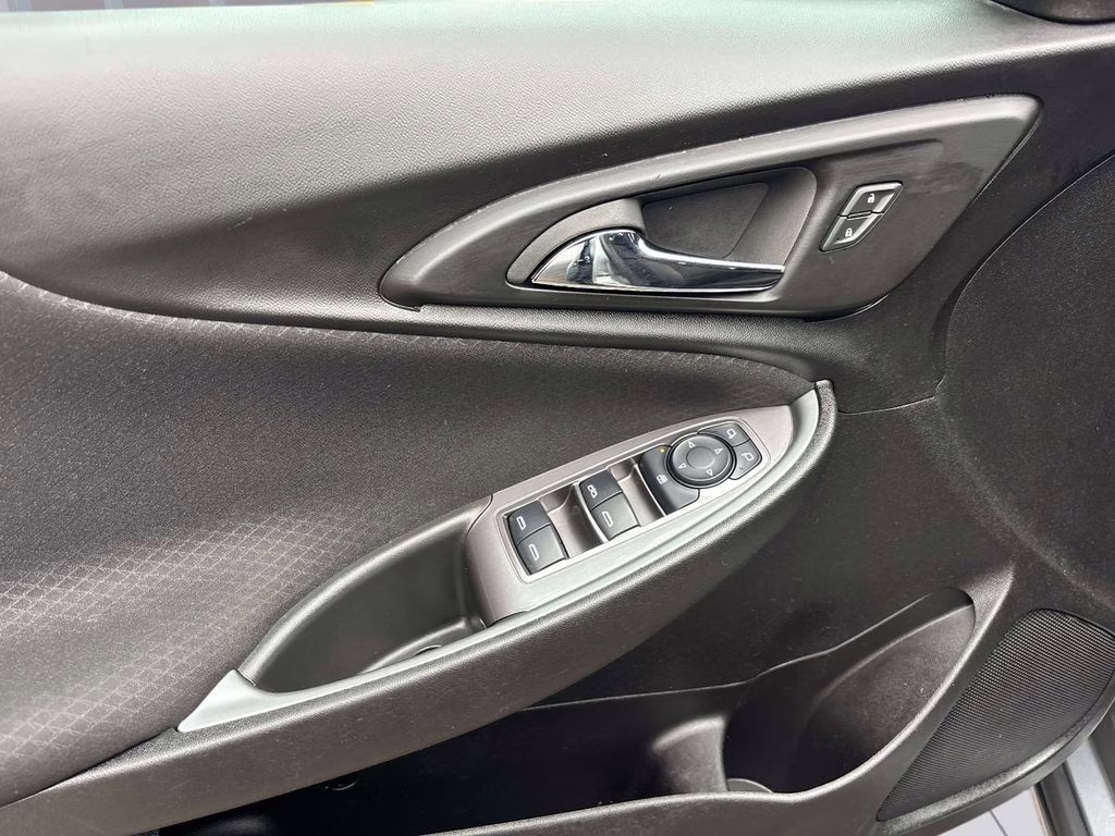 2024 Sterling Gray Metallic Chevrolet Malibu LT FWD Sedan