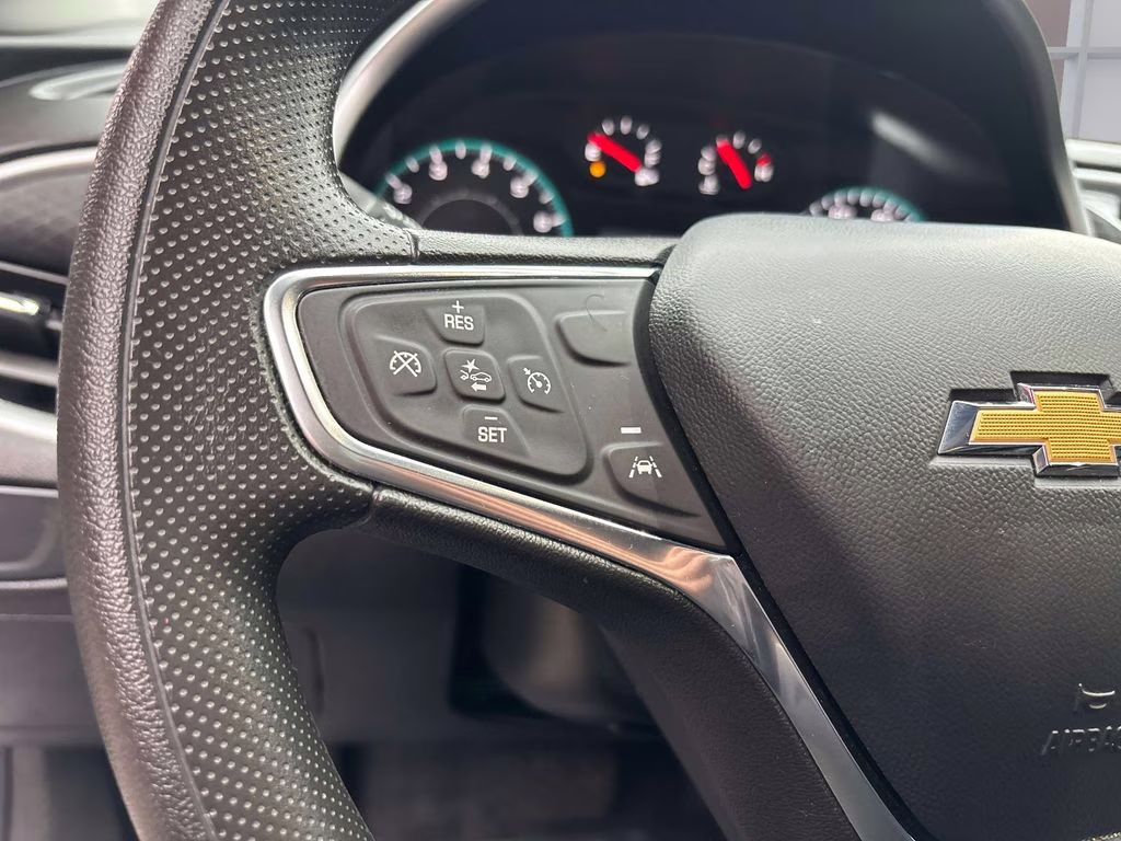 2024 Sterling Gray Metallic Chevrolet Malibu LT FWD Sedan