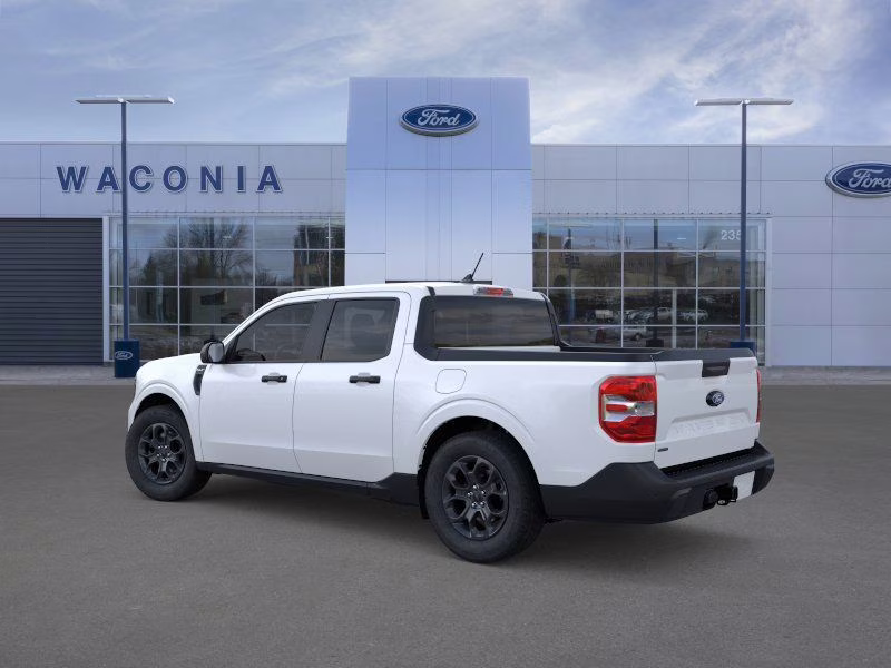 2025 Space White Metallic Ford Maverick XLT AWD Truck