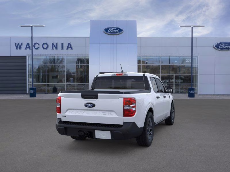2025 Space White Metallic Ford Maverick XLT AWD Truck