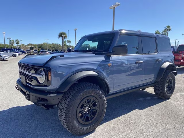 2025 Azure Gray Metallic Tri-Coat Ford Bronco Badlands 4X4 Convertible