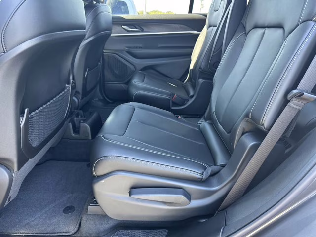 2025 Baltic Gray Metallic Clearcoat Jeep Grand Cherokee L Limited 4X4 SUV