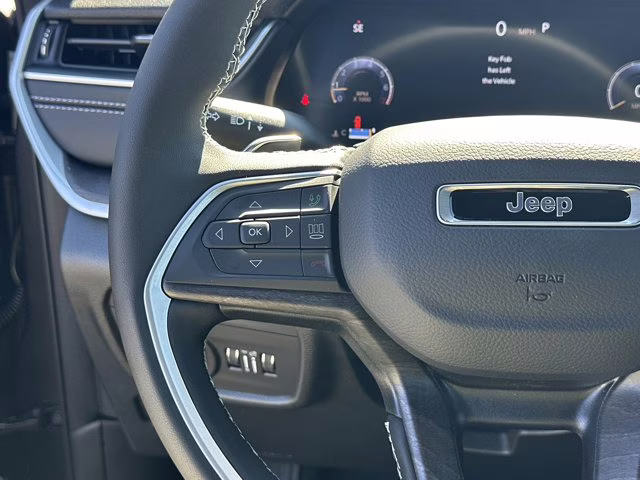 2025 Baltic Gray Metallic Clearcoat Jeep Grand Cherokee L Limited 4X4 SUV