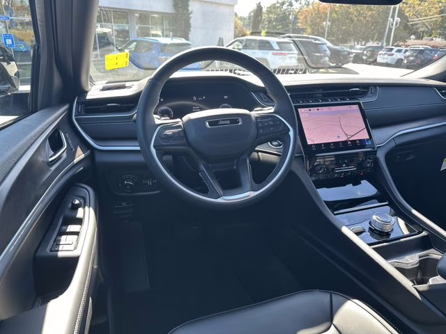 2025 Baltic Gray Metallic Clearcoat Jeep Grand Cherokee L Limited 4X4 SUV