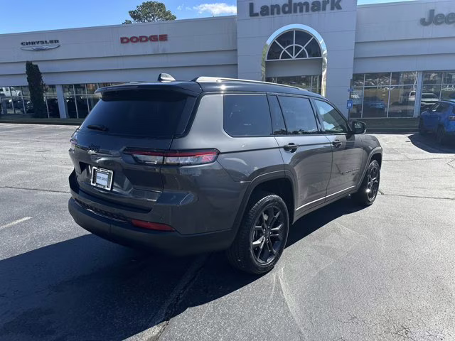 2025 Baltic Gray Metallic Clearcoat Jeep Grand Cherokee L Limited 4X4 SUV