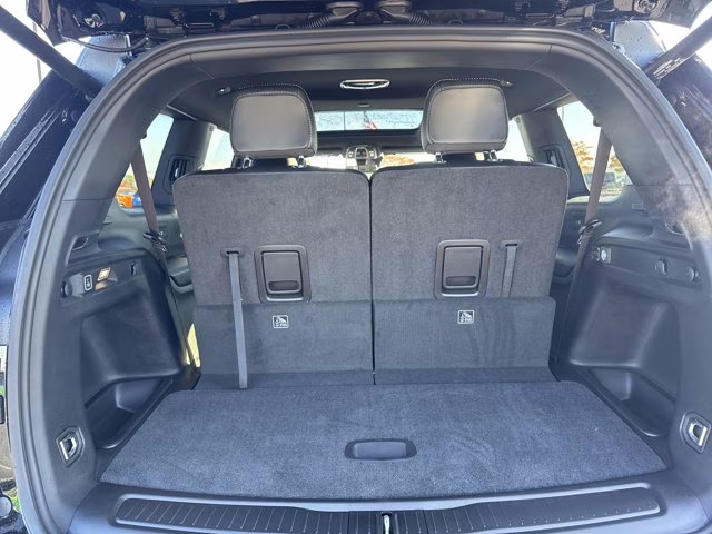 2025 Diamond Black Crystal Pearlcoat Jeep Grand Cherokee L Limited 4X4 SUV