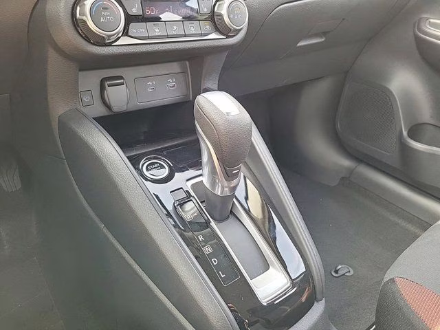 2025 Aspen White Tricoat Nissan Versa 1.6 SR FWD Sedan