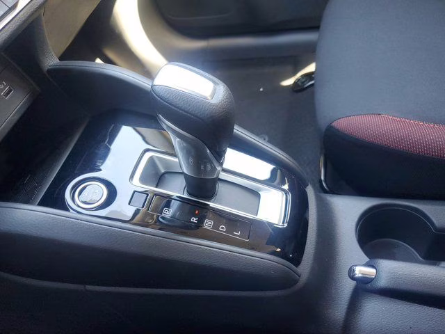 2025 Gun Metallic Nissan Versa 1.6 SR FWD Sedan