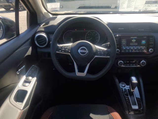 2025 Gun Metallic Nissan Versa 1.6 SR FWD Sedan