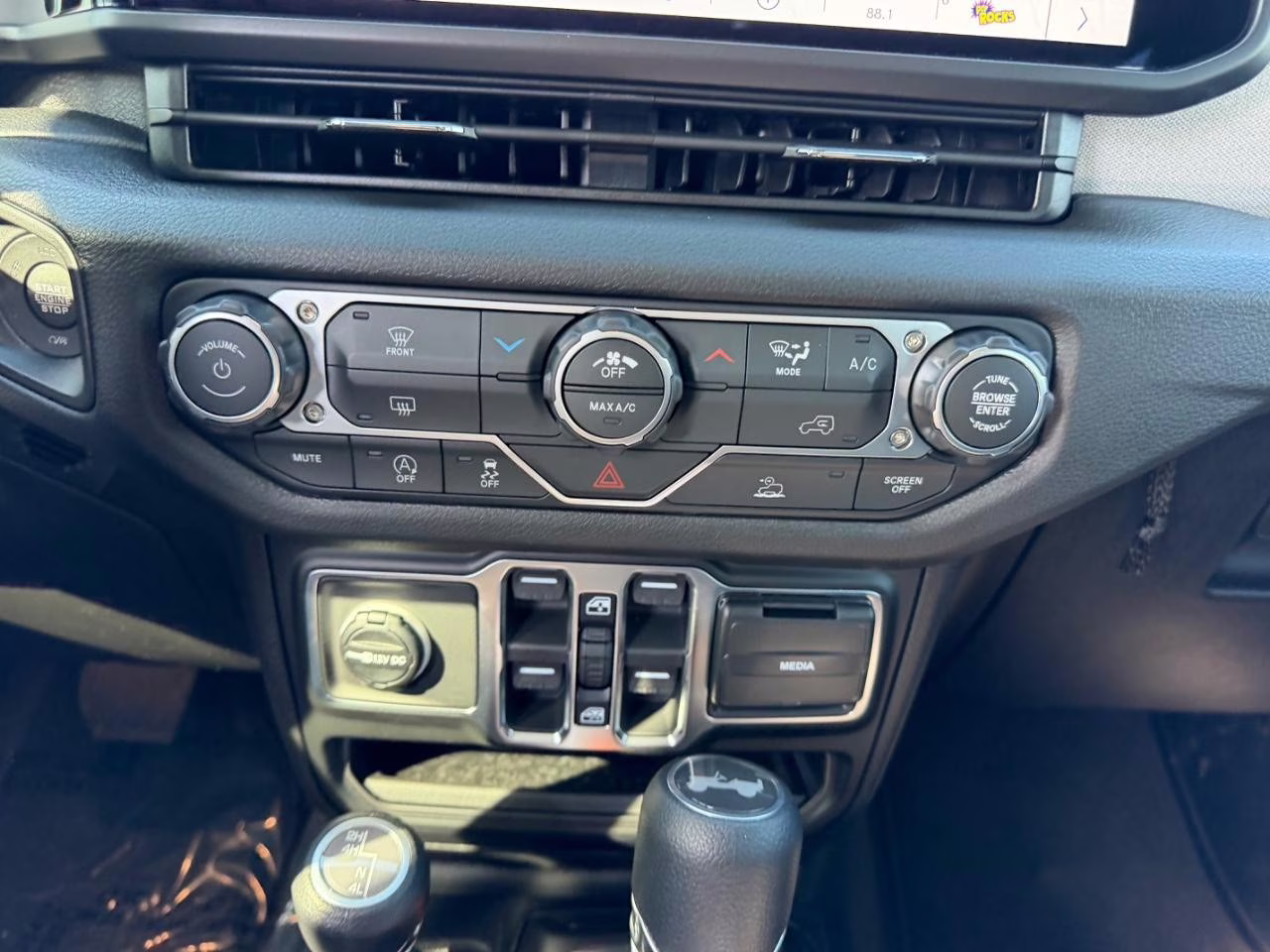 2026 Bright White Clearcoat Jeep Wrangler Sport 4X4 SUV