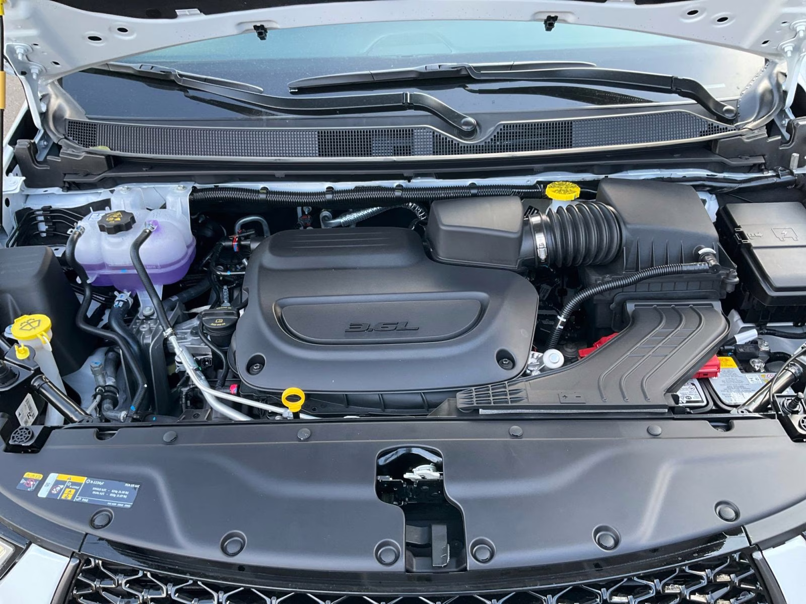 2026 Bright White Clearcoat Chrysler Pacifica Select AWD Van