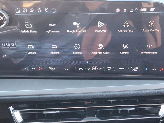 2026 Summit White Chevrolet Traverse LT FWD SUV