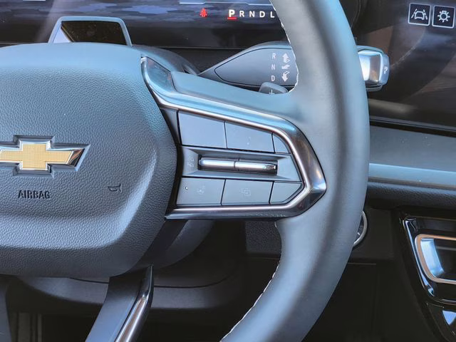 2026 Summit White Chevrolet Traverse LT FWD SUV