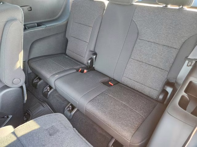 2026 Summit White Chevrolet Traverse LT FWD SUV