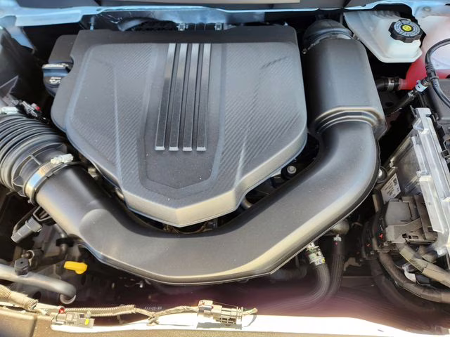 2026 Summit White Chevrolet Traverse LT FWD SUV