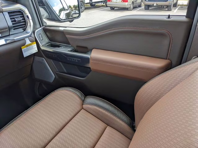 2025 Agate Black Metallic Ford F-150 King Ranch 4X4 Truck