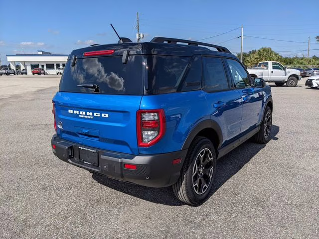 2025 Velocity Blue Metallic Ford Bronco Sport Outer Banks 4X4 SUV