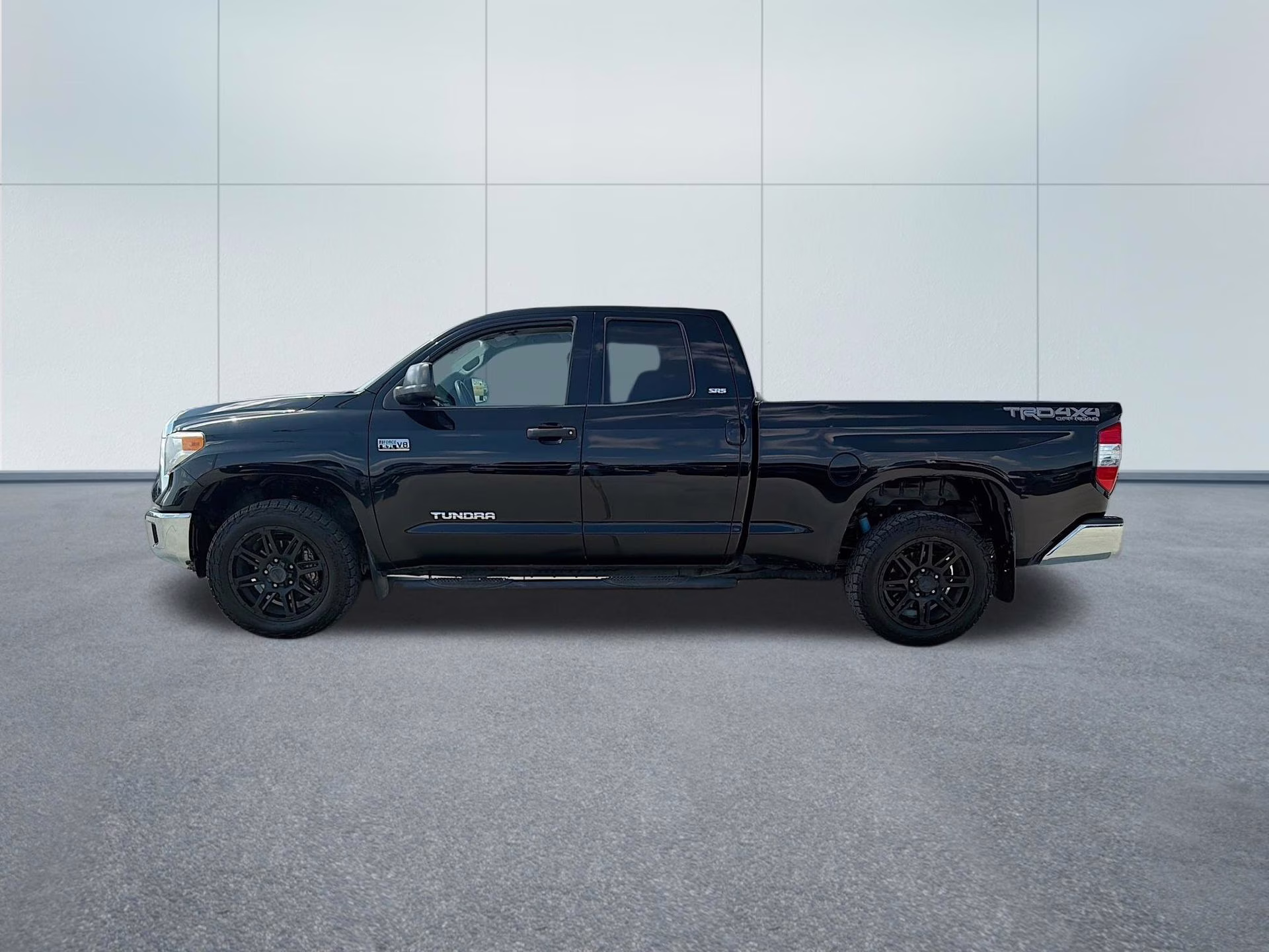 2016 Black Toyota Tundra SR5 4X4 Truck