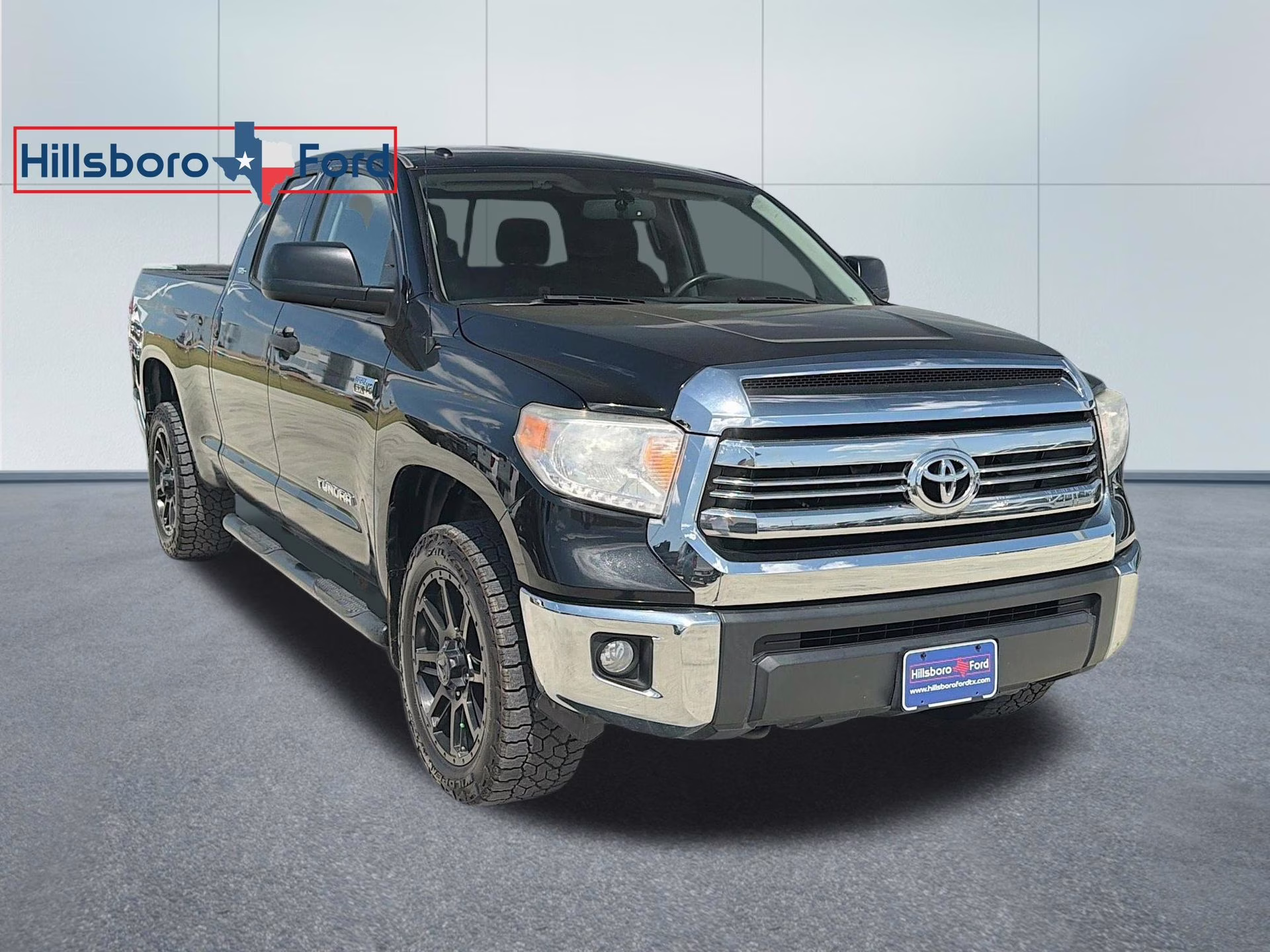 2016 Black Toyota Tundra SR5 4X4 Truck