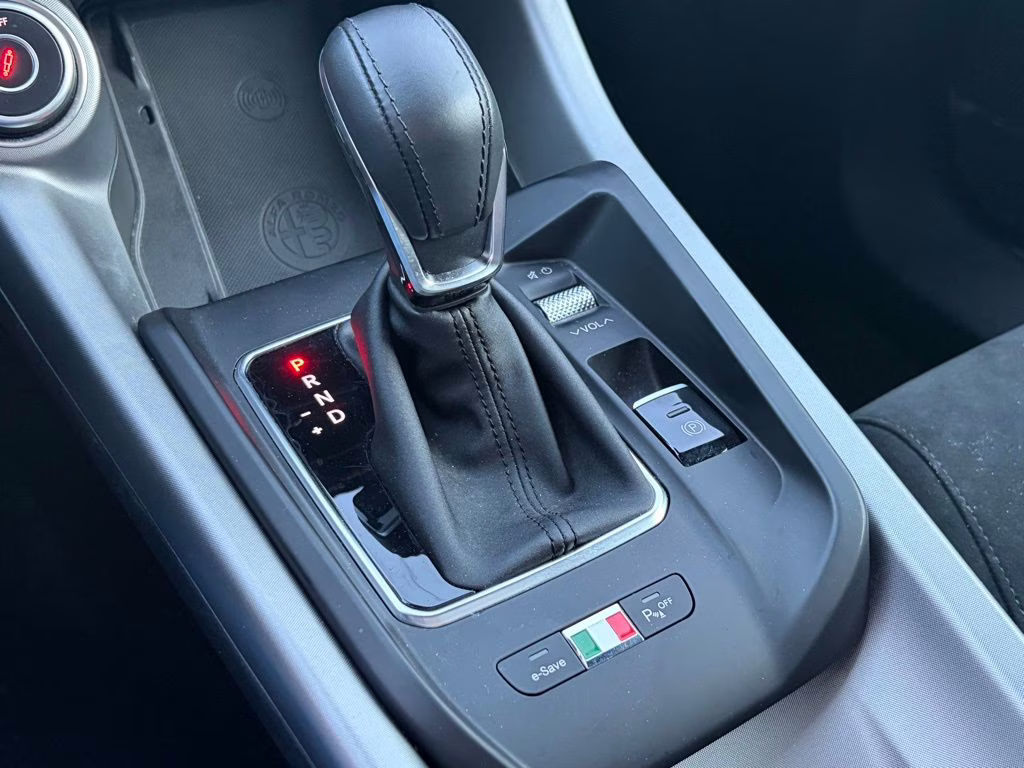 2024 Grigio Ascari Metallic Alfa Romeo Tonale Veloce AWD SUV