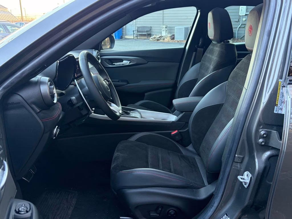 2024 Grigio Ascari Metallic Alfa Romeo Tonale Veloce AWD SUV