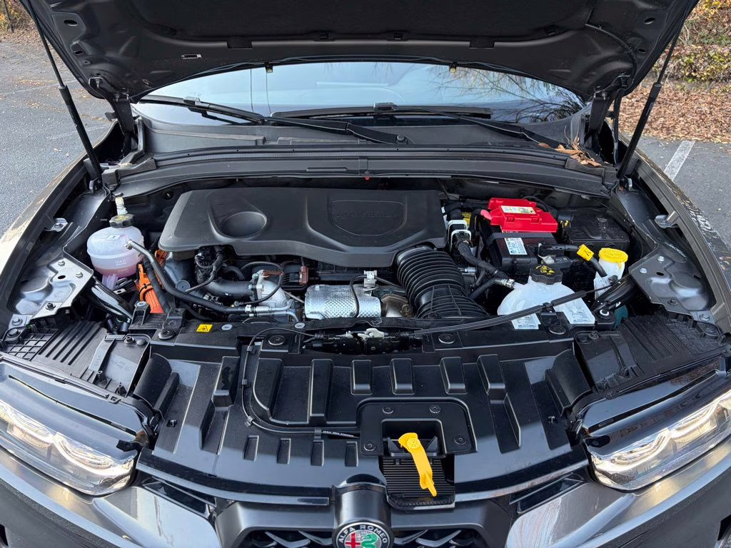 2024 Grigio Ascari Metallic Alfa Romeo Tonale Veloce AWD SUV