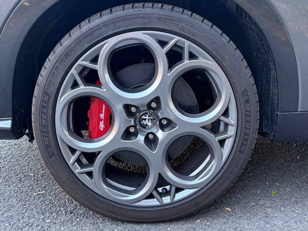 2024 Grigio Ascari Metallic Alfa Romeo Tonale Veloce AWD SUV