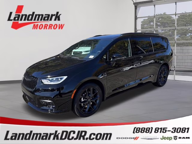 2026 Diamond Black Crystal Pearlcoat Chrysler Pacifica Select FWD Van