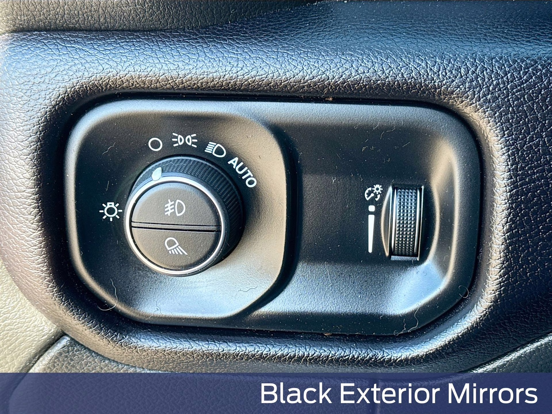 2023 Diamond Black Crystal Pearlcoat Ram 2500 Big Horn 4X4 Truck