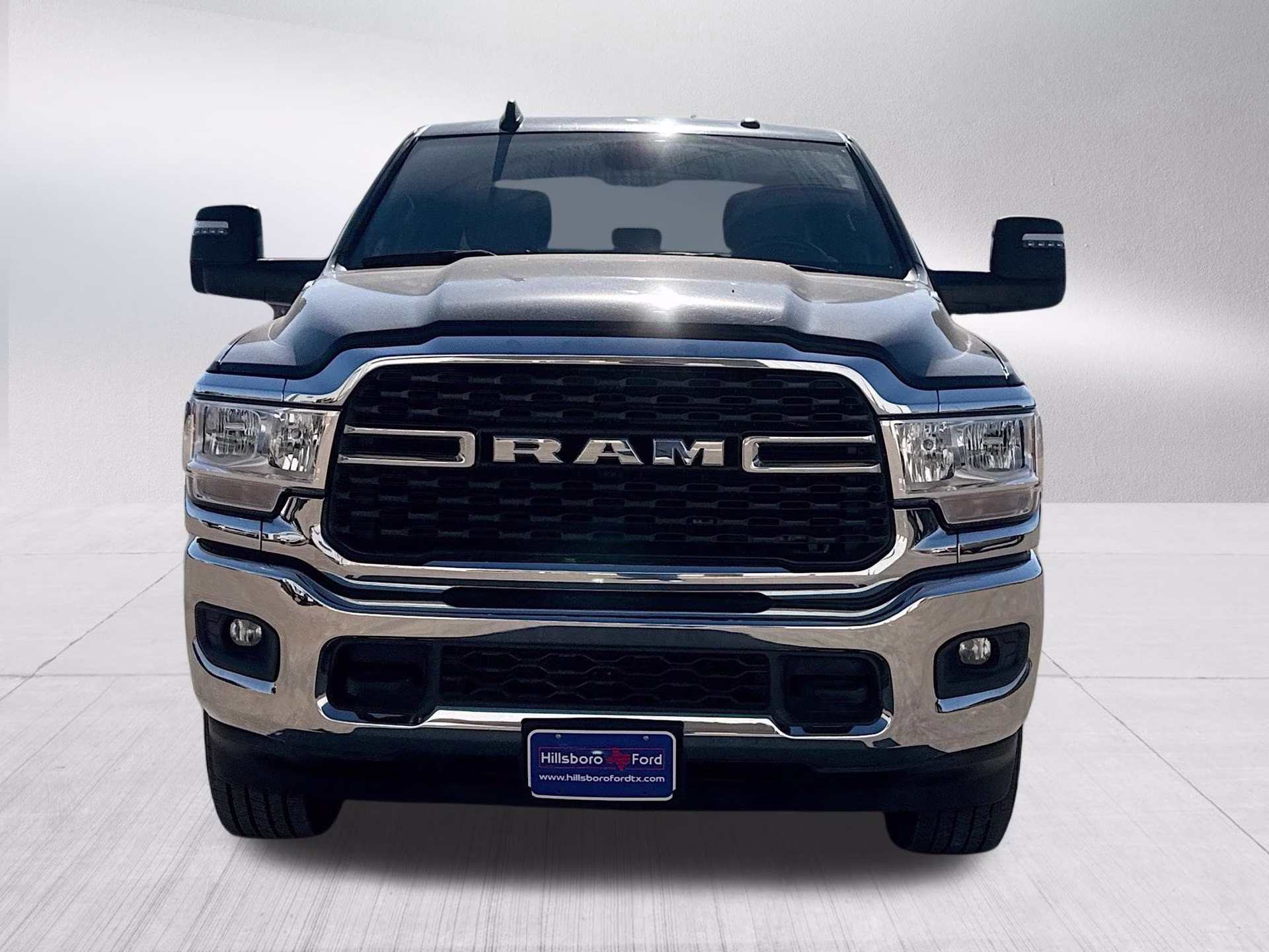 2023 Diamond Black Crystal Pearlcoat Ram 2500 Big Horn 4X4 Truck