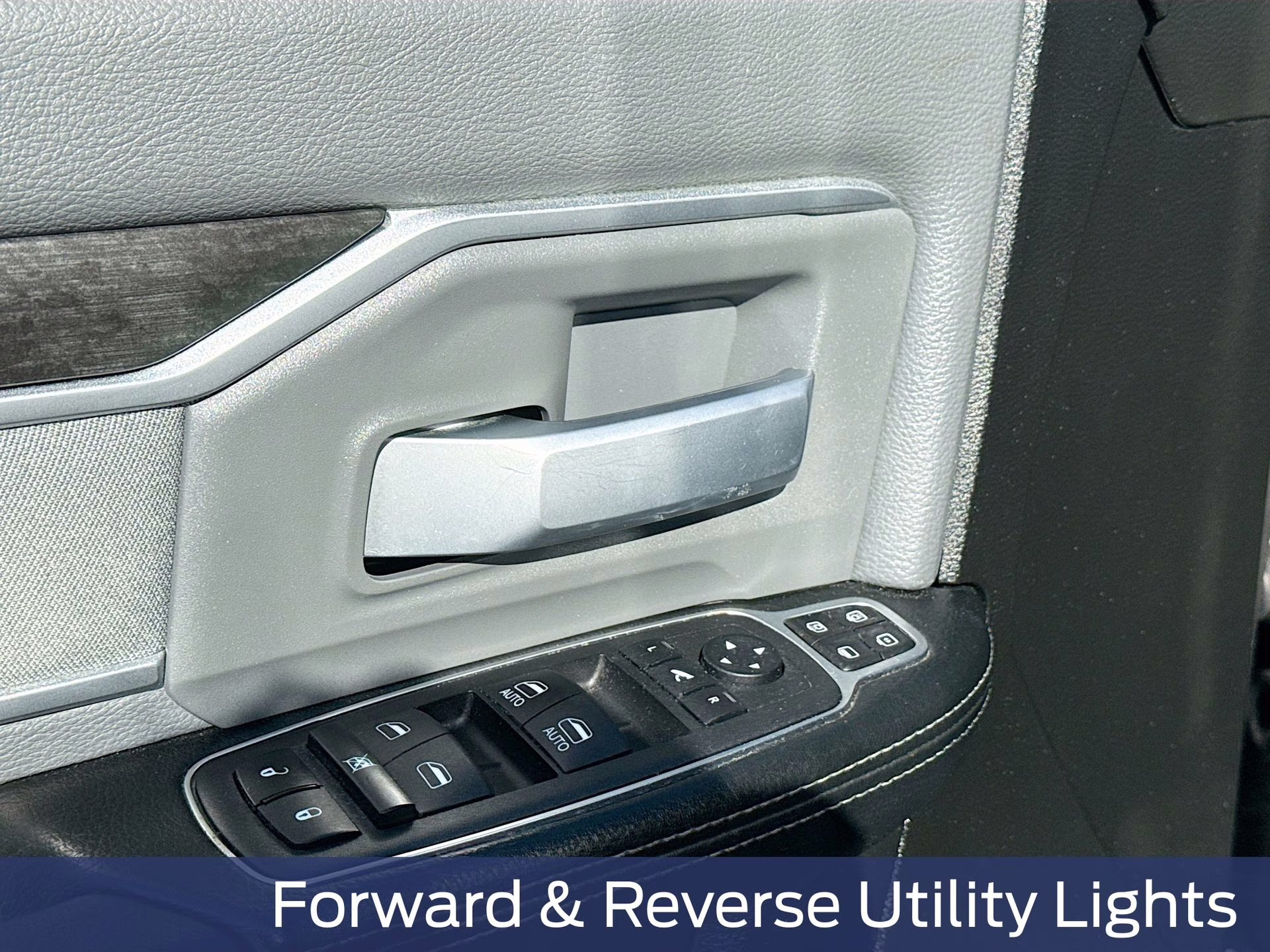 2023 Diamond Black Crystal Pearlcoat Ram 2500 Big Horn 4X4 Truck