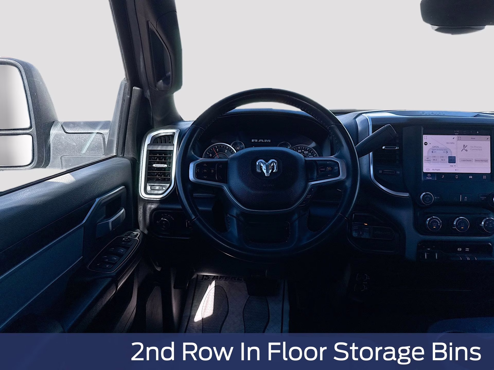 2023 Diamond Black Crystal Pearlcoat Ram 2500 Big Horn 4X4 Truck