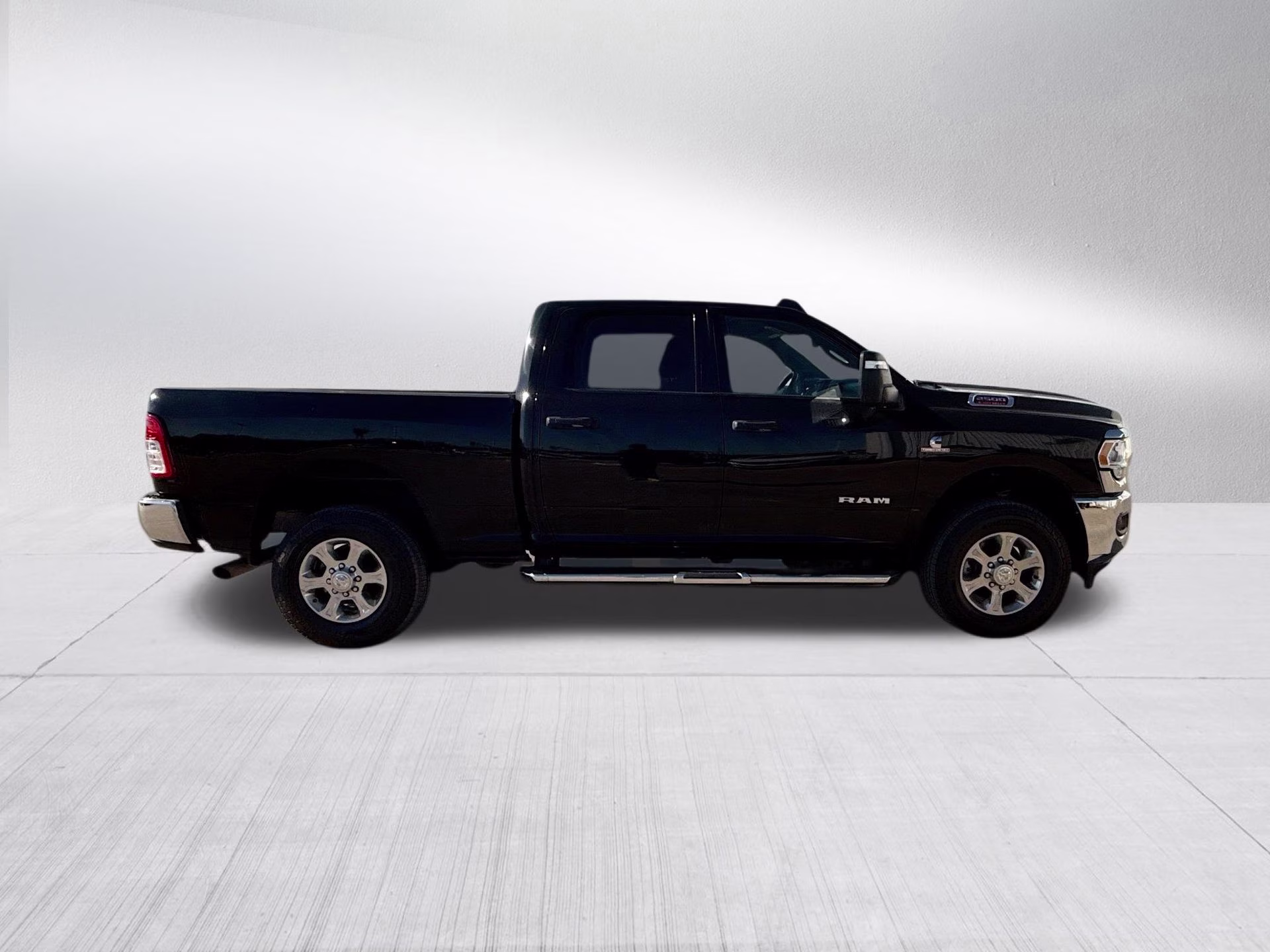 2023 Diamond Black Crystal Pearlcoat Ram 2500 Big Horn 4X4 Truck