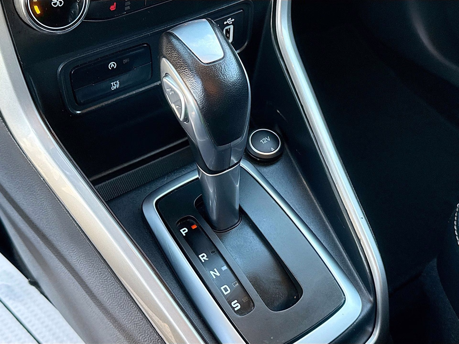 2021 Moondust Silver Metallic Ford EcoSport Titanium FWD SUV