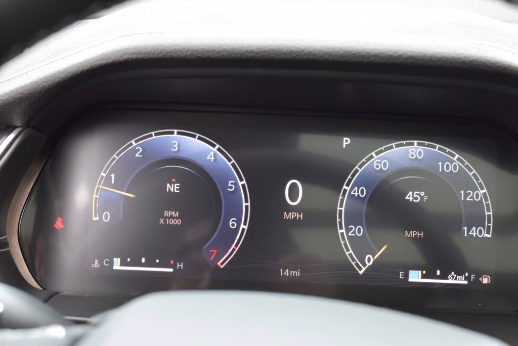 2025 Bright White Clearcoat Jeep Grand Cherokee Limited 4X4 SUV