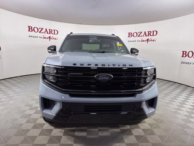 2025 Gray Metallic Ford Expedition Platinum 4X4 SUV